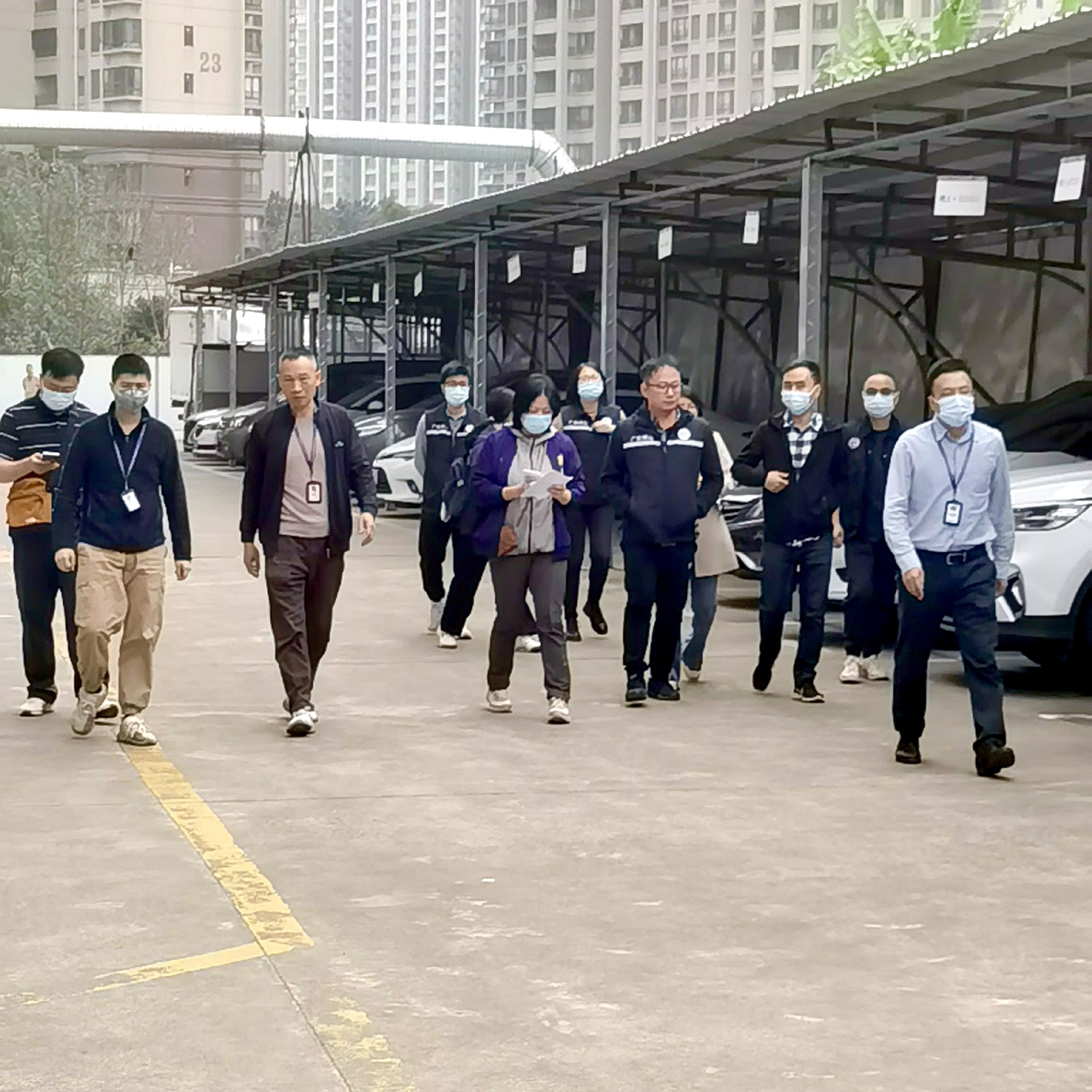 The leaders of Foshan Municipal Ecological Environment Bureau and a delegation visited Liancai Chuangyi Packaging Factory in Chencun Town, Foshan City to investigate and visit the whole factory’s comprehensive VOCs treatment project contracted by Yurcent environment